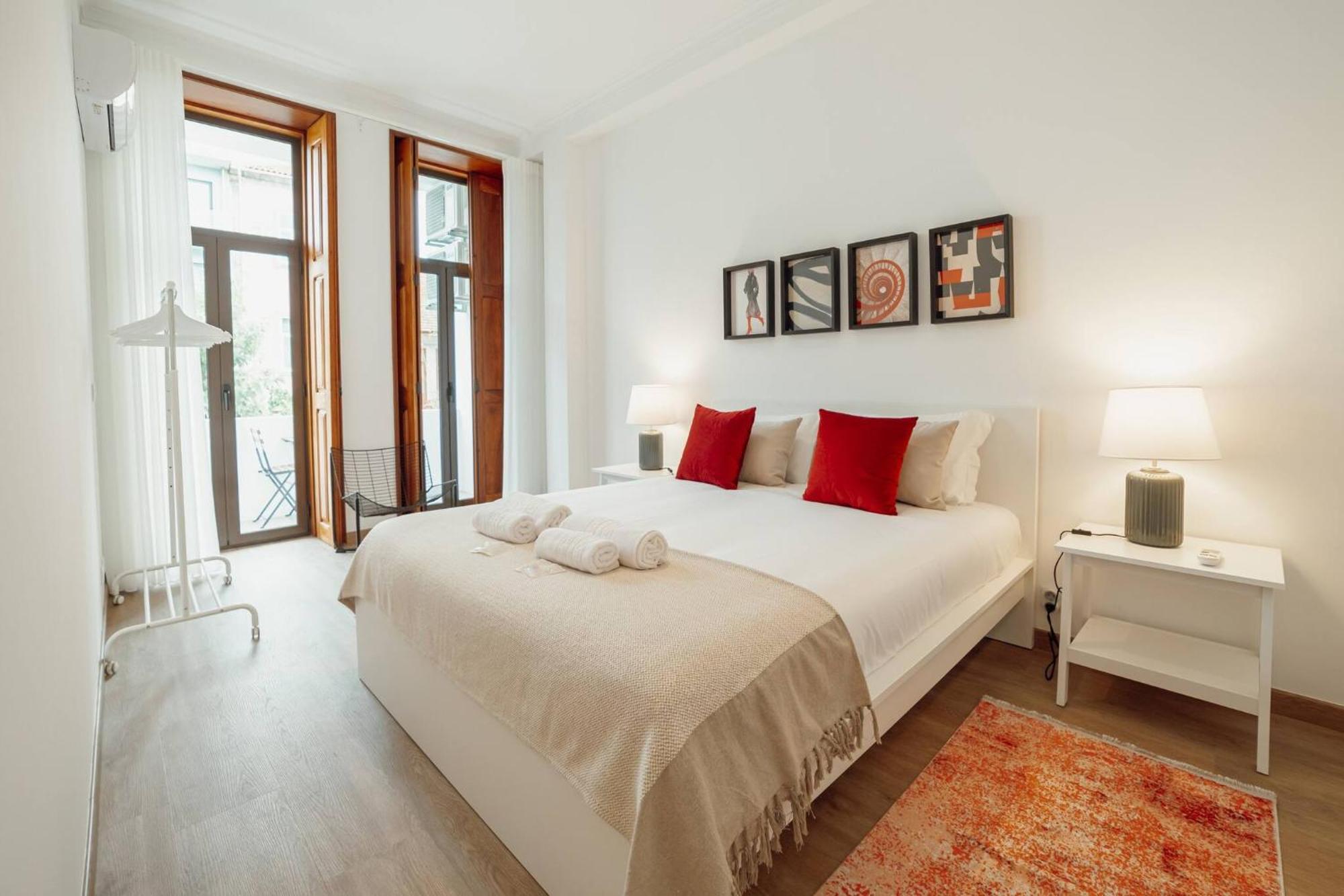 Modern Bonfim By Hosty Apartment Porto Luaran gambar