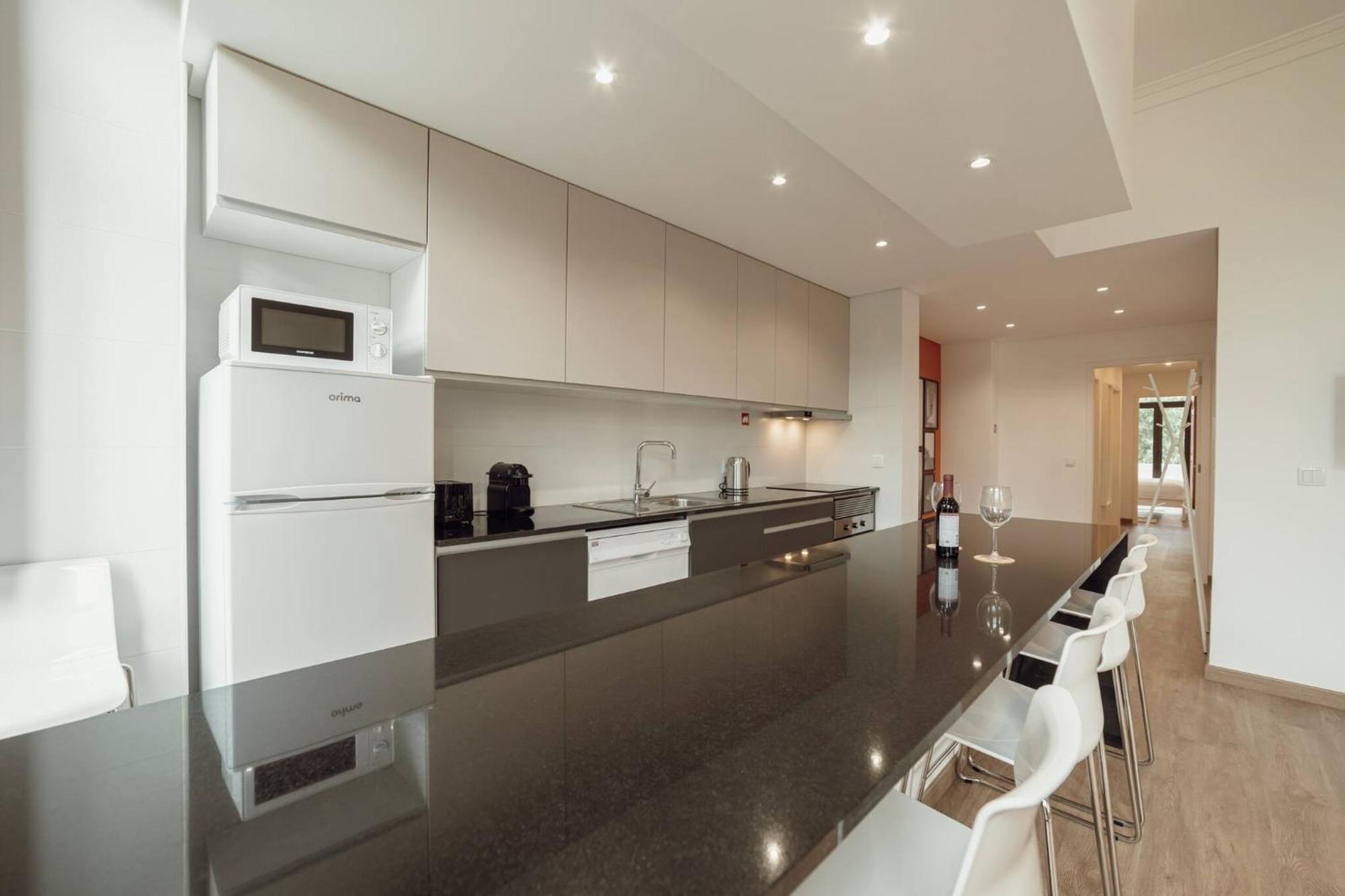 Modern Bonfim By Hosty Apartment Porto Luaran gambar