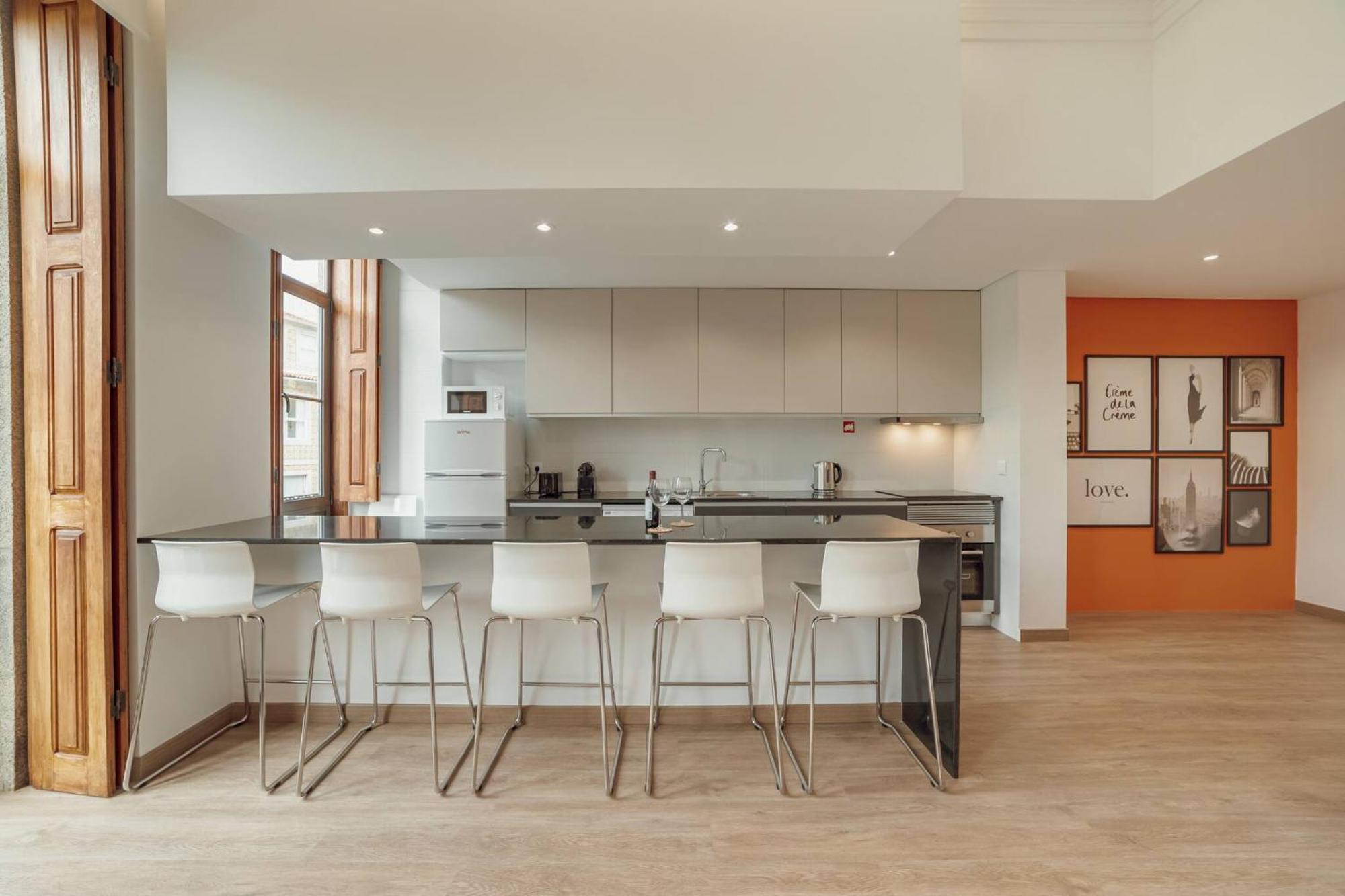 Modern Bonfim By Hosty Apartment Porto Luaran gambar