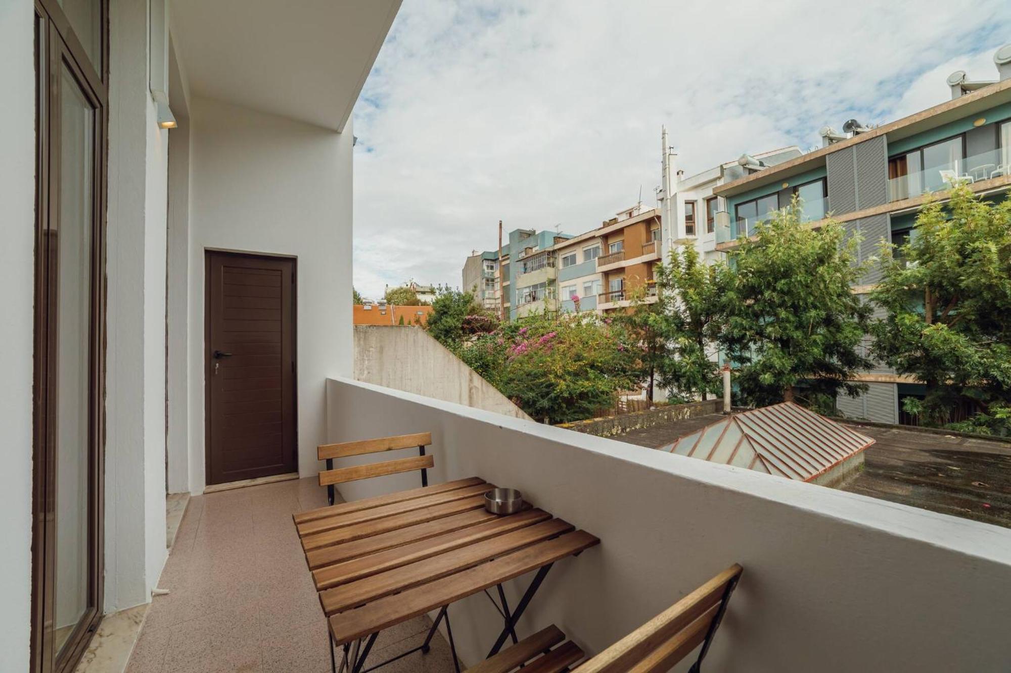 Modern Bonfim By Hosty Apartment Porto Luaran gambar